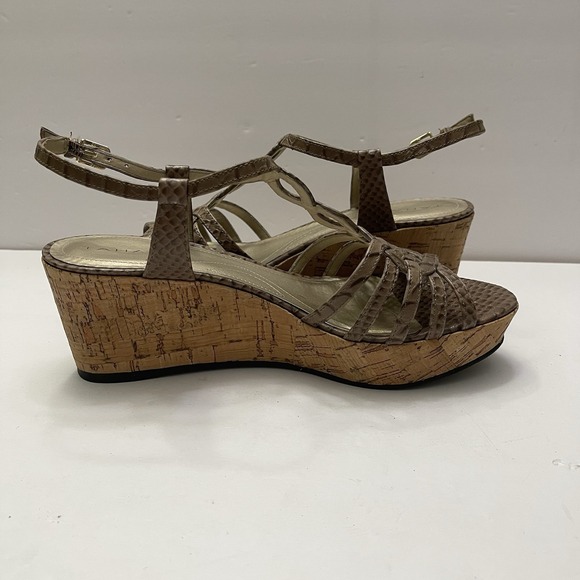 Tahari Star Cork Wedge Platform Tan Snakeskin Sandal Women's 8 M Shoes‎ Open Toe - Picture 7 of 10